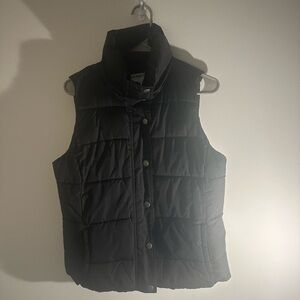 Old Navy Black Down Vest (Medium)